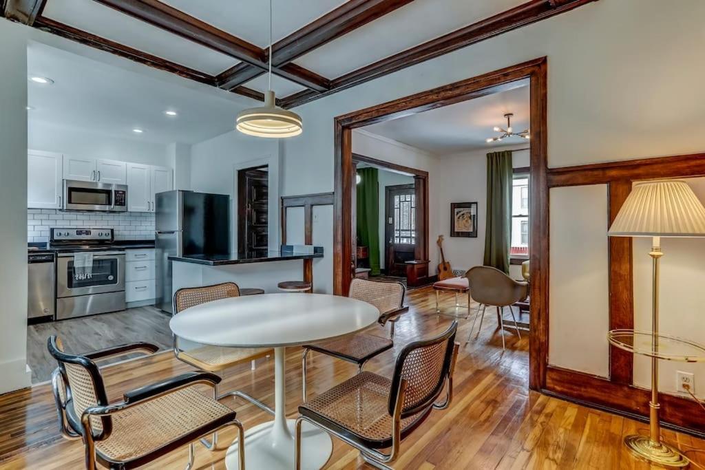 Villa Luxe Mid-Century Styled Historic Townhouse #1 Detroit Esterno foto